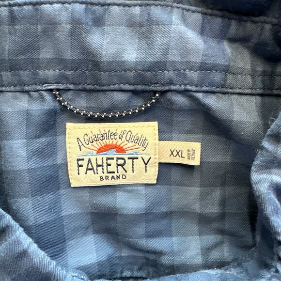 Faherty Shirt Mens XXL Blue Check Button Long Sleeve Lightweight Casual‎ Comfort - Picture 2 of 8
